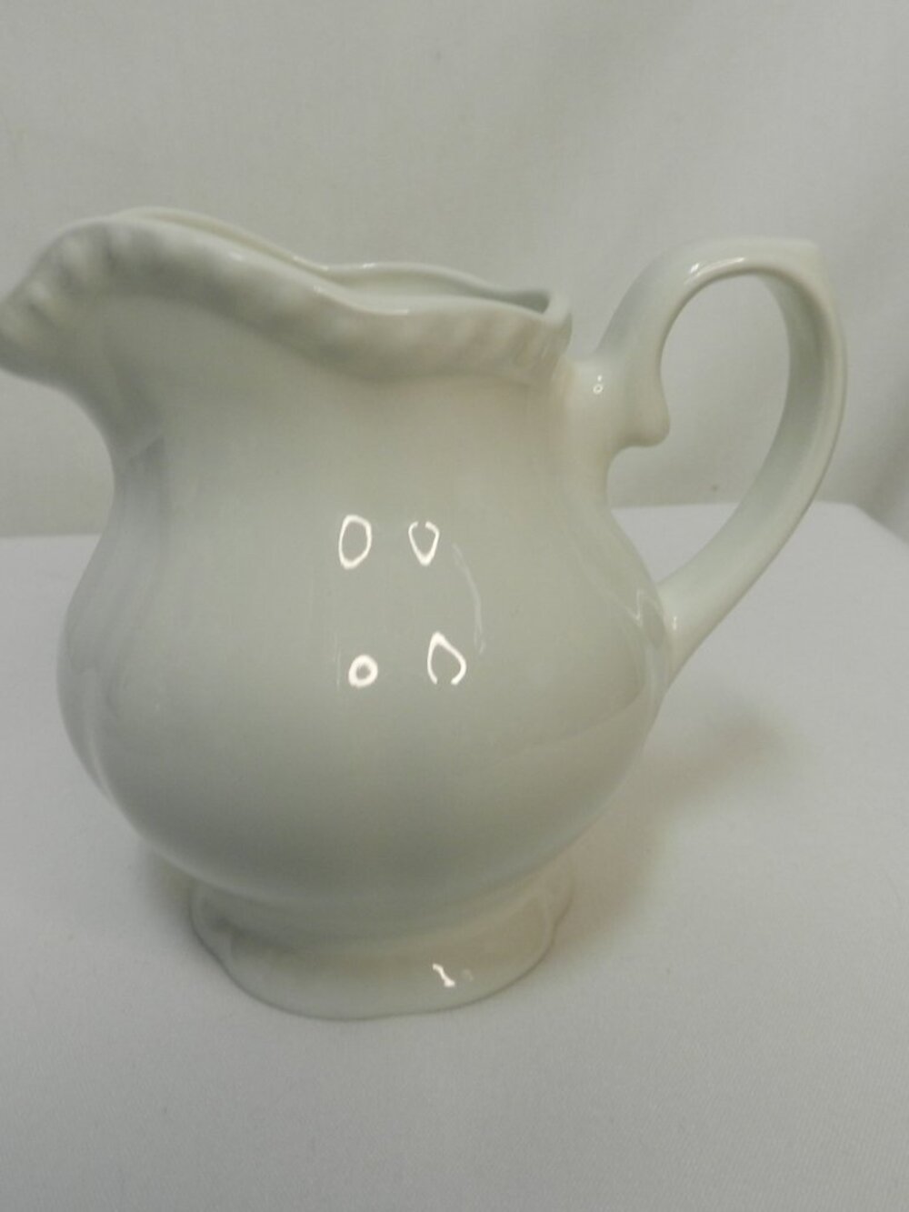 Johnson Brothers made in Staffordshire England white Creamer Sugar bowl & Plate - Picture 8 of 12